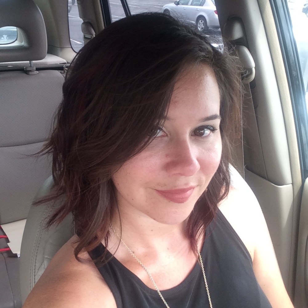 Meet your Posher, Corinne