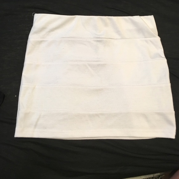White pencil skirt