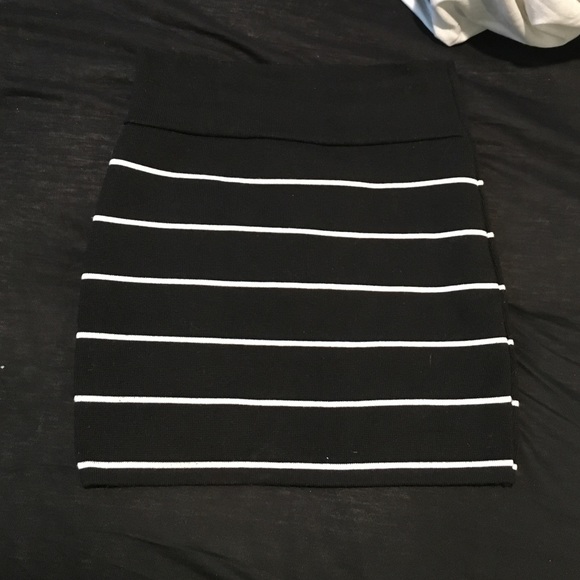 Black and white striped pencil skirt