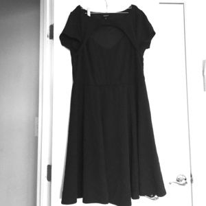 Torrid size 1X black dress peekaboo neckline