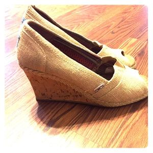 Toms canvas wedges