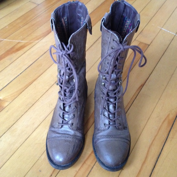 Steve Madden Leather Light Brown Lace Up Boots