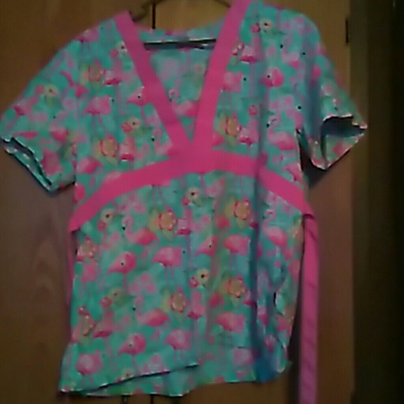 Nursing scrub top