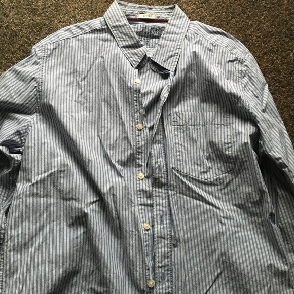Old Navy men's shirt
