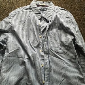 Old Navy men's shirt
