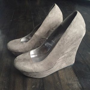 Closed Toe Platform Wedge