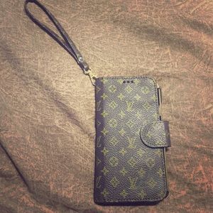 Louis Vuitton Wallet/Phone case