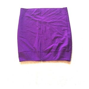 Size 16 purple Ellen Tracy skirt.