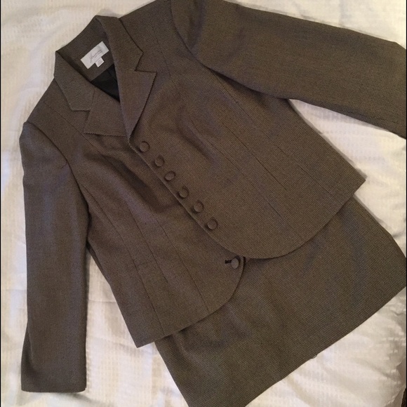 Woman's suit combo!
