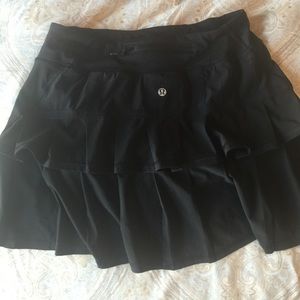 Lululemon pace setter skirt size 4 black