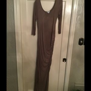 Side ruched maxi dress