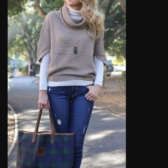 Old navy knit sweater