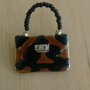 Small leopard print broach