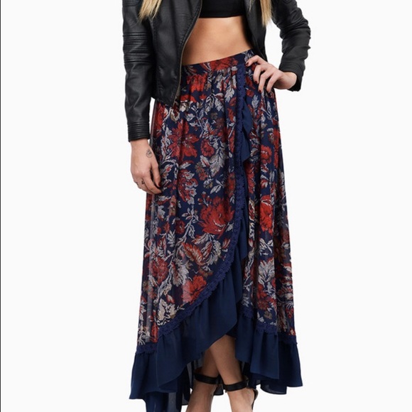 Brand new, navy high low maxi skirt