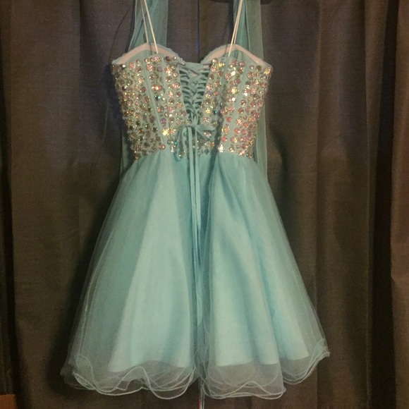 Homecoming/ Dance dress - Picture 2 of 4