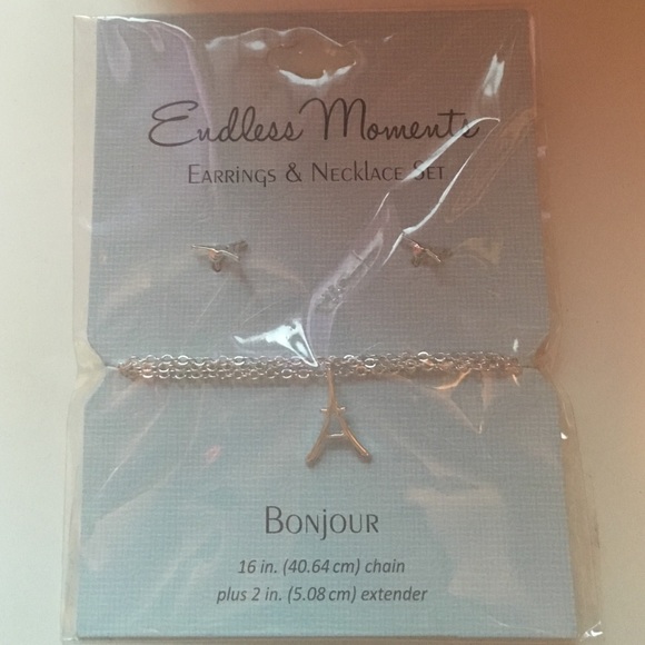 Eiffel Tower Earring and Necklace Set.