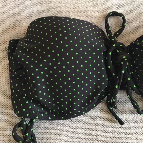 Black swimming suit - Picture 2 of 4