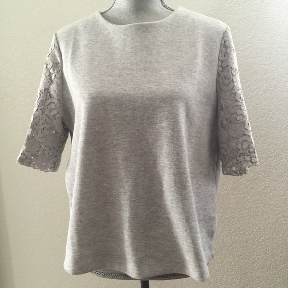 Gray short lace sleeve top