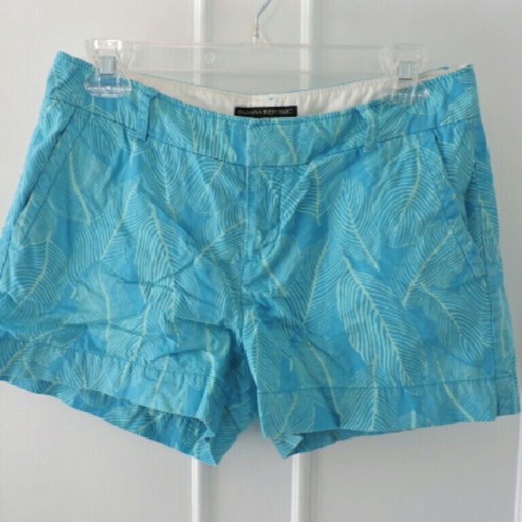 Banana Republic print shorts