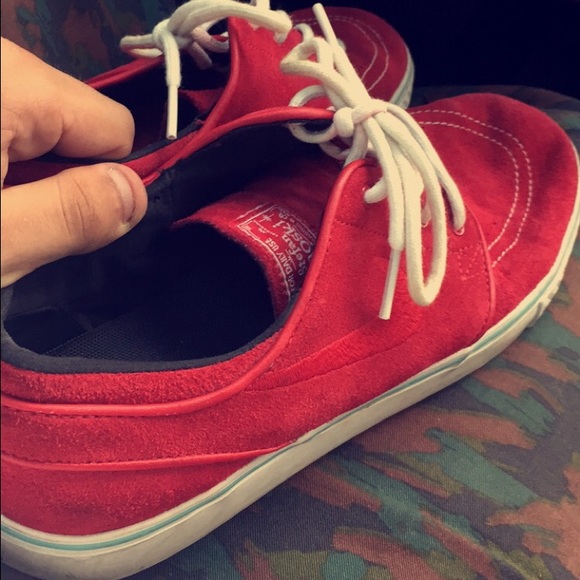 Stefan Janoski nikes blood red - Picture 1 of 4