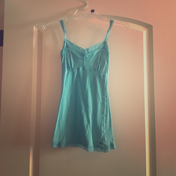 Hollister Tank