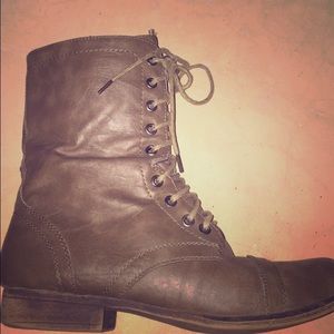 Steven madden girl combat boots