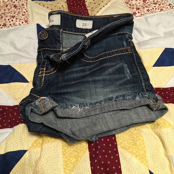 BKE Stella shorts