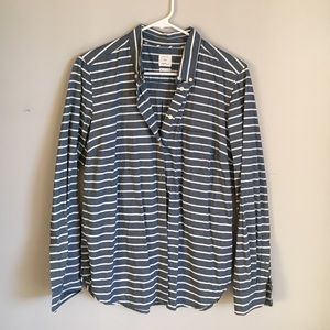 Gap shrunken boyfriend blue & white striped shirt