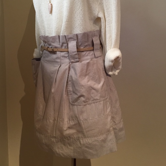 Gianni Bini pinstriped grey skirt with pockets