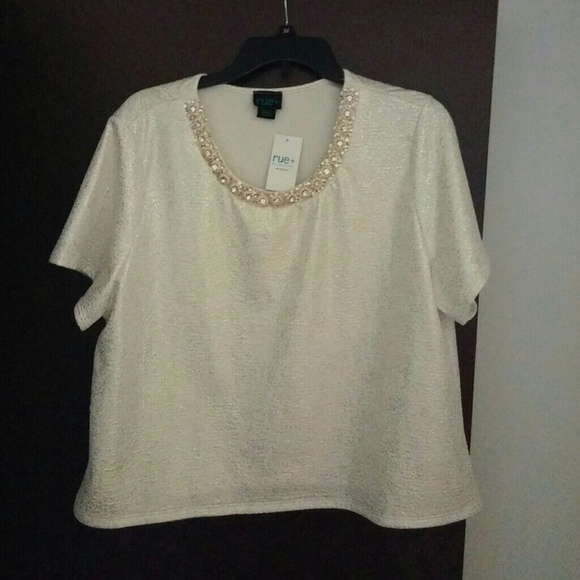 White crop top with gem collar