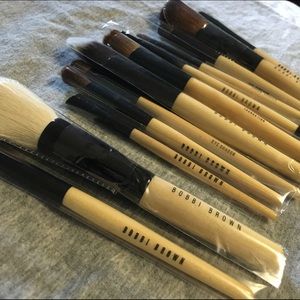 NEW Full set Bobbi Brown makeup brushes