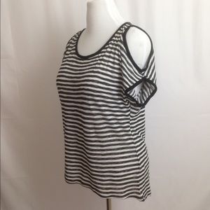 Cute striped tee with cut out shoulders.