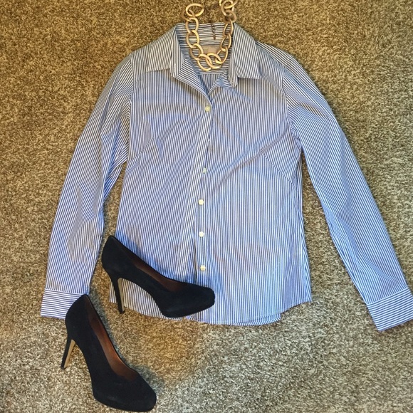 Banana Republic No-Iron Button Down