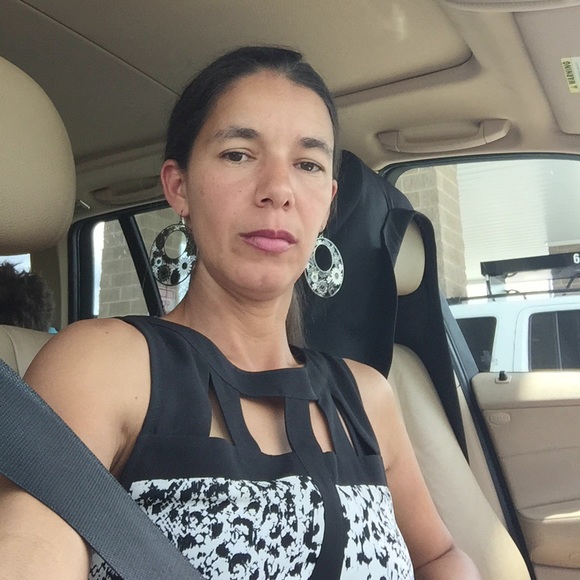 Meet your Posher, Veronica - Picture 1 of 1