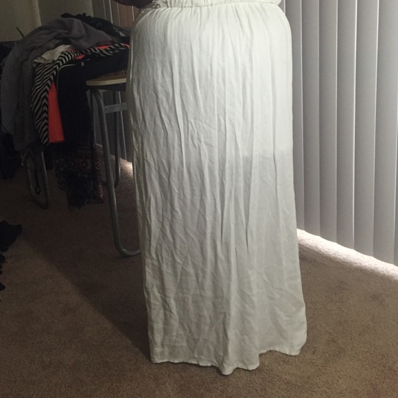 White maxi skirt - Picture 2 of 2