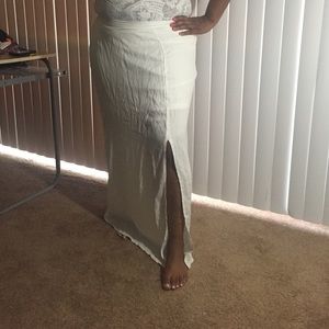 White maxi skirt