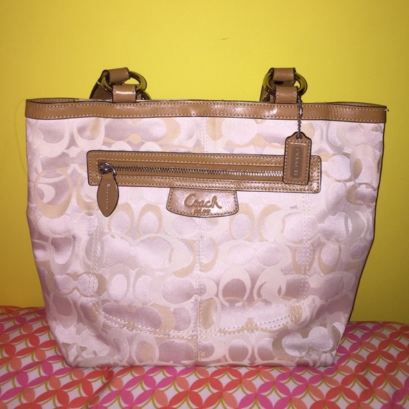 Coach Purse - Picture 1 of 4