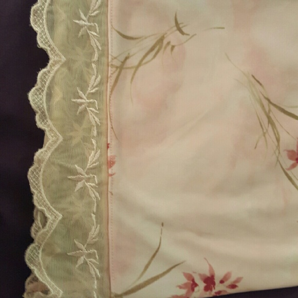 Pretty Spring Skirt (NW) - Picture 2 of 3