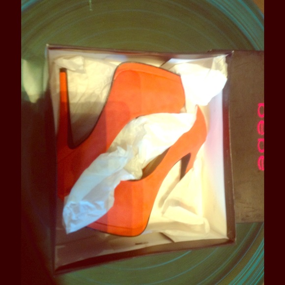 Orange Bebe high heel shoes brand new !!!!