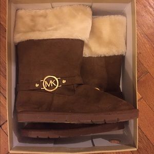 MK boots