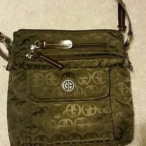 Brown Giani Bernini crossbody purse