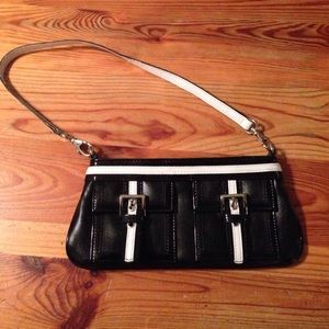 LOWEST PRICE 💲Small clutch/purse