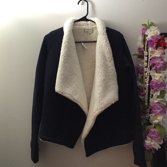 Exclusive cardigan