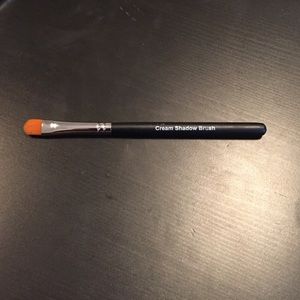Younique Cream Shadow Brush