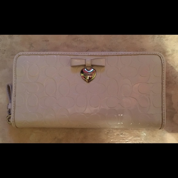 White Patent Coach Zippy Wallet