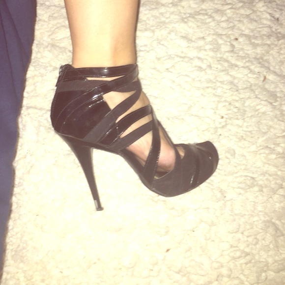 Black high heels 💁🏼