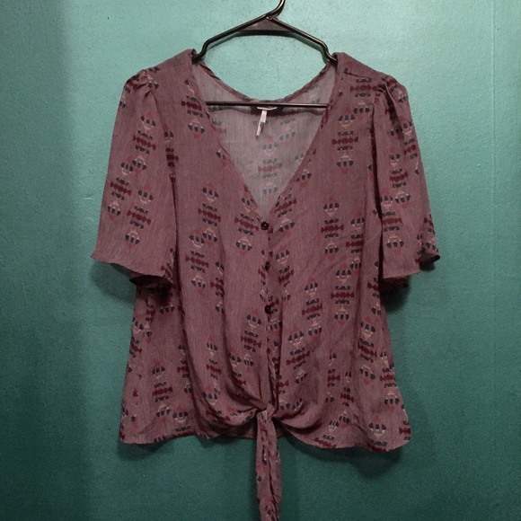 PacSun Kirra Sheer Patterned Buttoned Tie Shirt L
