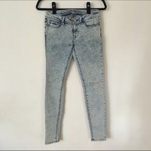 ❌SOLD❌BULLHEAD Acid Wash Jeans