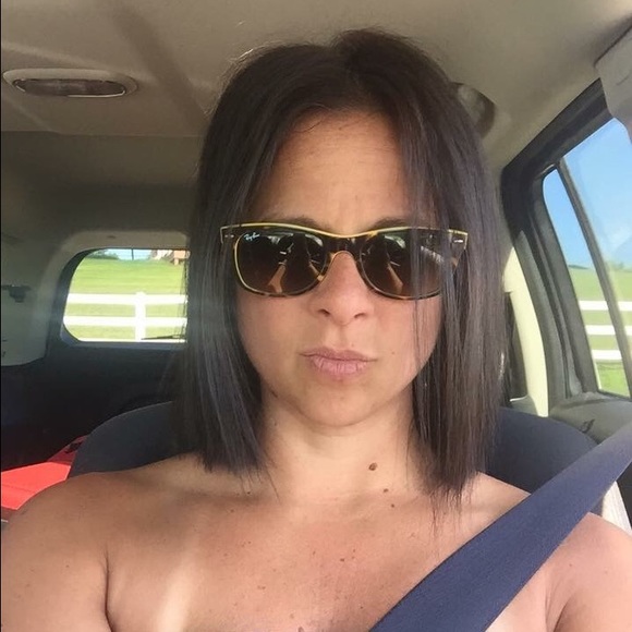 **sold** Ray-Ban wayfarers - Picture 4 of 4