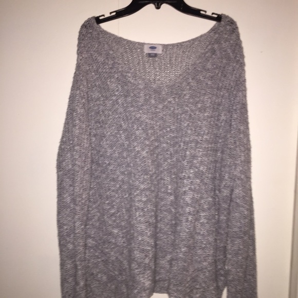 gray knit sweater